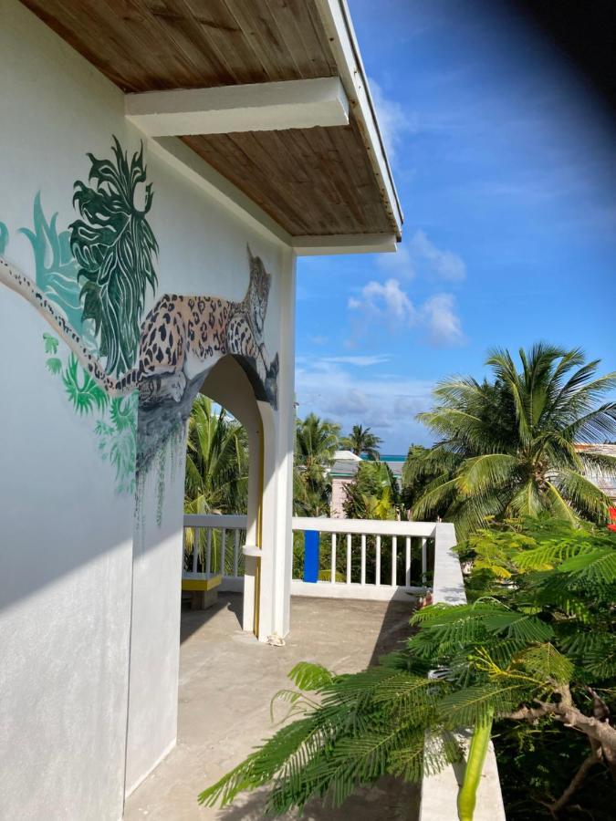 Jaguar Morning Star Hotel Caye Caulker Exterior photo